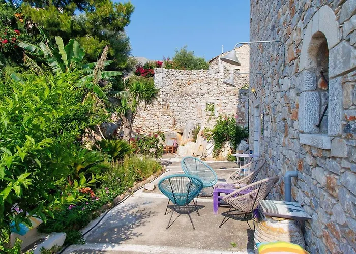 Iliana\'S House - Spacious Cave House In The Center Of Areopolis