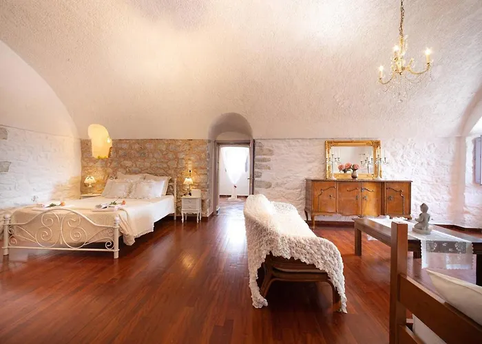 Iliana\'S House - Spacious Cave House In The Center Of Areopolis