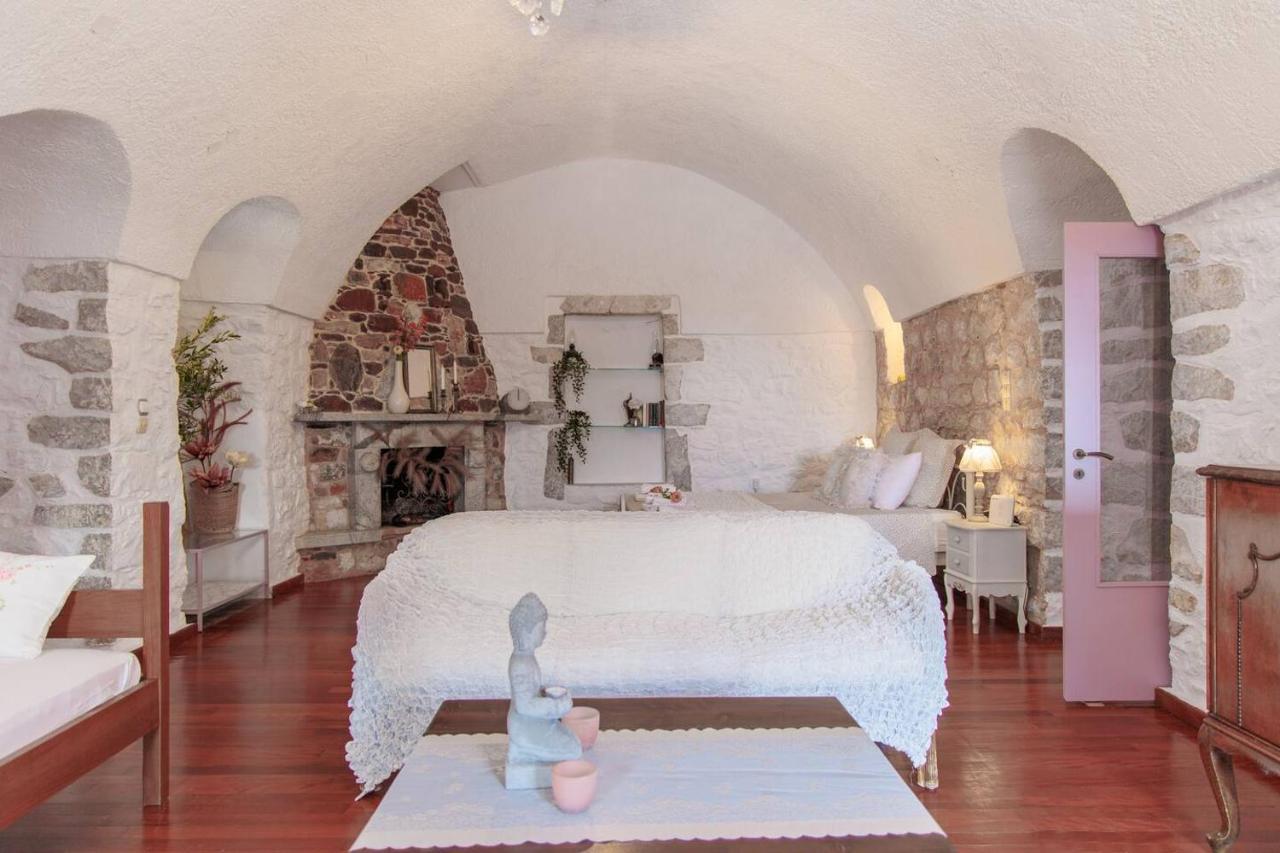 Iliana's House - Spacious Cave House In The Center Of Areopolis * Areopoli