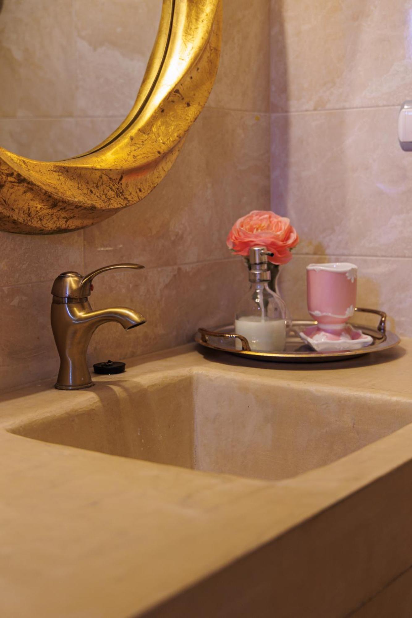 Iliana's House - Spacious Cave House In The Center Of Areopolis Apartment Areopoli